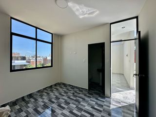 Foto 10 de HERMOSA CASA DE TRES PISOS  EN VENTA - URB. MIRAFLORES COUNTRY CLUB