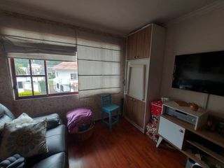 Foto 17 de Casa de venta en cuenca. Sector vista linda. Av. 12 de octubre. Esquinera. Amplia