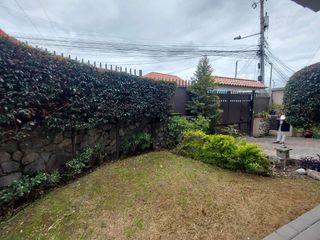 Foto 6 de Casa de venta en cuenca. Sector vista linda. Av. 12 de octubre. Esquinera. Amplia