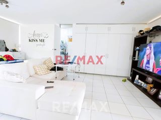 Foto 2 de Venta De Departamento + Cochera En 4To Piso