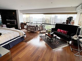 Foto 8 de Departamento Triplex de 4 Dormitorios Vista al Golf en Venta en San Isidro