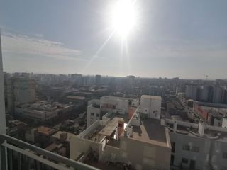 Foto 4 de Departamento De 3 Dormitorios, Balcón, Espectacular Vista. Cerca A Todo, Áreas Comunes, Piscina, Zona De Parrilla, Juegos Para Niños.