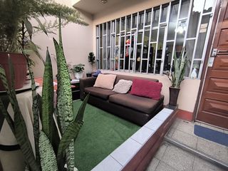 Foto 2 de ¡Vive E Invierte En Una Sola Propiedad! 💼🏠 Casa Multifamiliar En Los Olivos