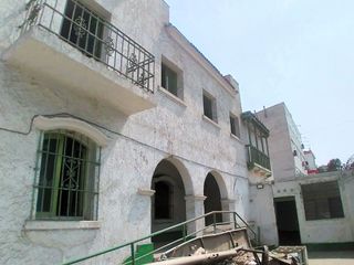 Foto 7 de OPORTUNIDAD DE INVERSIÓN!! SE VENDE CASA COMO TERRENO O LOCAL COMERCIAL, ZONIFICACIÓN RDA COMPATIBLE CON CZ EN AV. SALAVERRY, JESÚS MARÍA