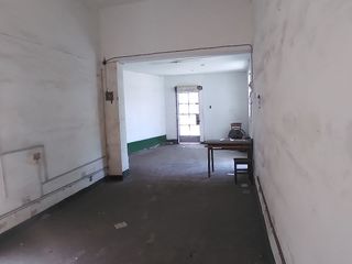 Foto 10 de OPORTUNIDAD DE INVERSIÓN!! SE VENDE CASA COMO TERRENO O LOCAL COMERCIAL, ZONIFICACIÓN RDA COMPATIBLE CON CZ EN AV. SALAVERRY, JESÚS MARÍA