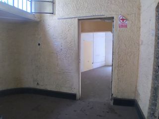 Foto 17 de OPORTUNIDAD DE INVERSIÓN!! SE VENDE CASA COMO TERRENO O LOCAL COMERCIAL, ZONIFICACIÓN RDA COMPATIBLE CON CZ EN AV. SALAVERRY, JESÚS MARÍA