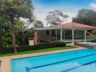 Foto 2 de Venta Casa en Lago de Capeira OPORTUNIDAD Vía a Daule Norte Guayaquil - C242