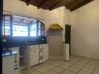 Foto 1 de ARRIENDO CASA CUMBAYA