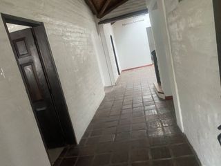 Foto 3 de ARRIENDO CASA CUMBAYA