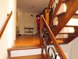 Foto 17 de Casa venta Santiago de Surco. Frente a Parque. Amplia y segura.