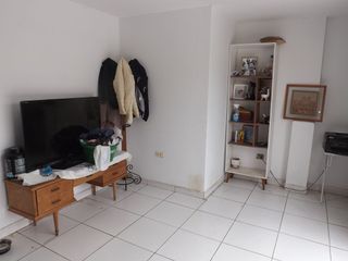 Foto 19 de Casa venta Santiago de Surco. Frente a Parque. Amplia y segura.