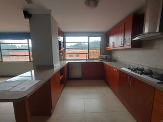 Foto 5 de Departamento duplex de venta Av. 1ro de mayo. 2 balcones. Edif. Frente al rio 3 puentes OPORTUNIDAD