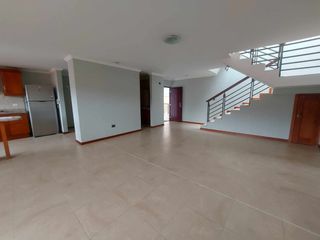 Foto 17 de Departamento duplex de venta Av. 1ro de mayo. 2 balcones. Edif. Frente al rio 3 puentes OPORTUNIDAD
