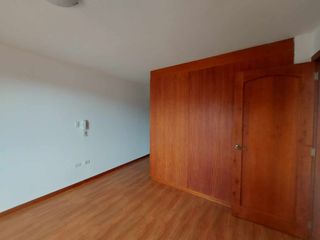 Foto 15 de Departamento duplex de venta Av. 1ro de mayo. 2 balcones. Edif. Frente al rio 3 puentes OPORTUNIDAD