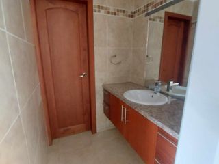 Foto 11 de Departamento duplex de venta Av. 1ro de mayo. 2 balcones. Edif. Frente al rio 3 puentes OPORTUNIDAD