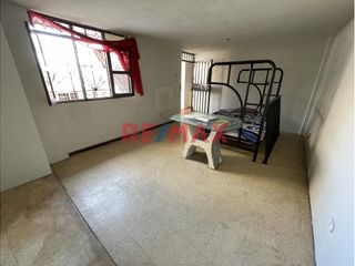 Foto 2 de 🏘️ ¡Oportunidad En Bellavista! Propiedad De 3 Pisos Con 9 Habitaciones – Ideal Para Vivienda, Negocio O Inversión