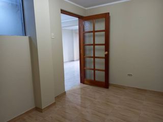 Foto 7 de SE VENDE DPTO 1ER PISO + COCHERA - 3 DORM - URB VILLASOL