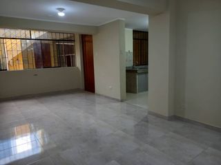 Foto 5 de SE VENDE DPTO 1ER PISO + COCHERA - 3 DORM - URB VILLASOL