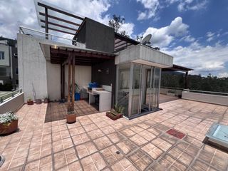 Foto 3 de CASA 4 DORMITORIOS EN RENTA CUMBAYA