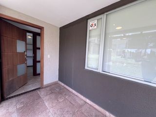 Foto 10 de CASA 4 DORMITORIOS EN RENTA CUMBAYA