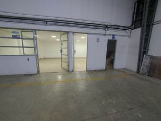 Foto 3 de Bodega local comercial con bodega oficinas y espacio de parqueo en Arriendo. Av Nuñez de Bonilla