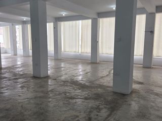 Foto 12 de Alquiler De Local Comercial 2Do Y 3Er Piso Av Carlos Izaguirre En San Martin De Porres
