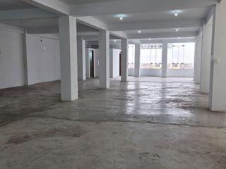 Foto 1 de Alquiler De Local Comercial 2Do Y 3Er Piso Av Carlos Izaguirre En San Martin De Porres