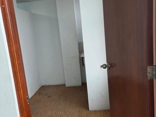 Foto 3 de Alquiler De Local Comercial 2Do Y 3Er Piso Av Carlos Izaguirre En San Martin De Porres