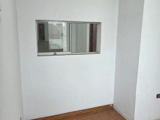 Foto 4 de Alquiler De Local Comercial 2Do Y 3Er Piso Av Carlos Izaguirre En San Martin De Porres