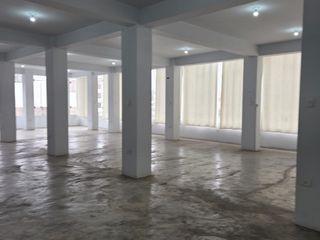 Foto 7 de Alquiler De Local Comercial 2Do Y 3Er Piso Av Carlos Izaguirre En San Martin De Porres