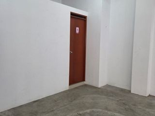 Foto 16 de Alquiler De Local Comercial 2Do Y 3Er Piso Av Carlos Izaguirre En San Martin De Porres