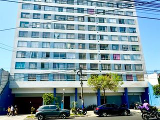 Foto 1 de Venta de Departamento en Breña (Cerca a Jesús María)