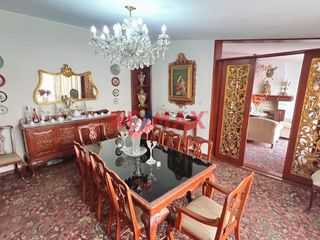 Foto 3 de Hermosa Casa en SURCO  (Urb. Neptuno) Precio Negociable