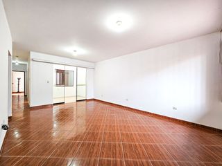 Foto 2 de EN VENTA | DEPARTAMENTO EN 1ER PISO + COCHERA – URB. PRO V, LOS OLIVOS