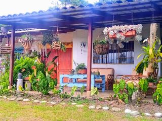 Foto 4 de VENDO CASA CON ESPECTACULAR VISTA EN EL CARMEN DAGUA