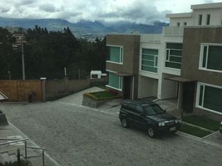Foto 2 de CASAS EN VENTA AMBATO CONJUNTO PRIVADO