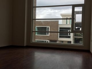 Foto 12 de CASAS EN VENTA AMBATO CONJUNTO PRIVADO