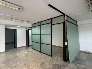 Foto 5 de LOCAL COMERCIAL IDEAL 130M2 -EN RENTA- AV GALO PLAZA LAZO