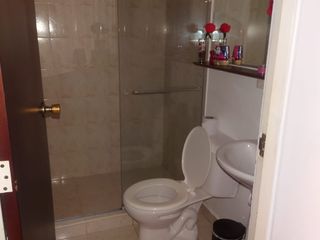 Foto 3 de Venta de apartamento en Los Lagartos, Bogota, ROJO