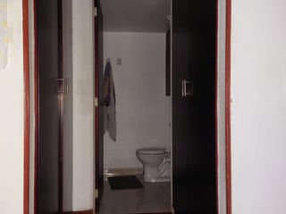 Foto 13 de Venta de apartamento en Los Lagartos, Bogota, ROJO