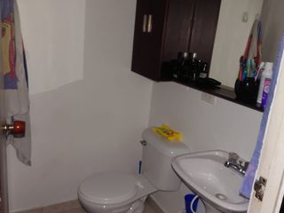Foto 15 de Venta de apartamento en Los Lagartos, Bogota, ROJO