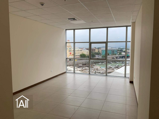 Foto 3 de Se Vende Consultorio en Edificio Xima, Norte Guayaquil, Calle Francisco Boloña