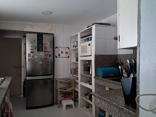 Foto 3 de En venta casa en Miraflores con 3 departamentos de dos dormitorios cada uno