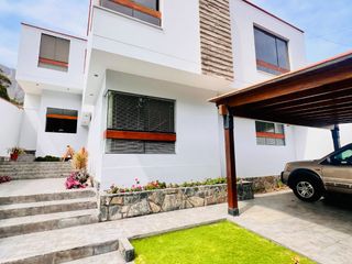 Foto 8 de VENTA DE HERMOSA CASA  FRENTE A PARQUE, LOS ALAMOS