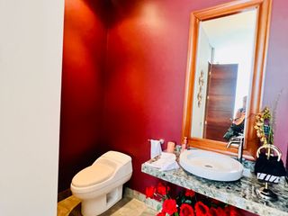 Foto 41 de VENTA DE HERMOSA CASA  FRENTE A PARQUE, LOS ALAMOS