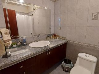 Foto 5 de En Machala Se Alquila Casa Amoblada Independiente con Garaje interno para 7 vehículos, apta para Empresa, Institución