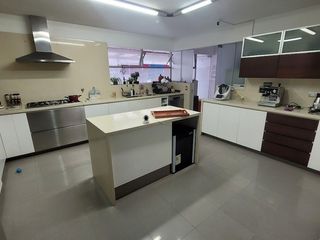 Foto 19 de SE ALQUILA BELLO Y AMPLIO DEPARTAMENTO como casa en  CAMACHO , PRIMER PISO  CON PISCINA