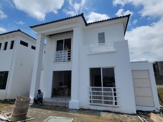 Foto 23 de En venta casa de estreno en Isla Celeste Etapa Babor