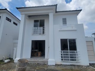 Foto 39 de En venta casa de estreno en Isla Celeste Etapa Babor