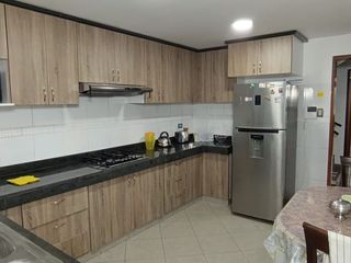 Foto 8 de ALQUILER DE LOCAL COMERCIAL PARA CONSULTORIO U OFICINA